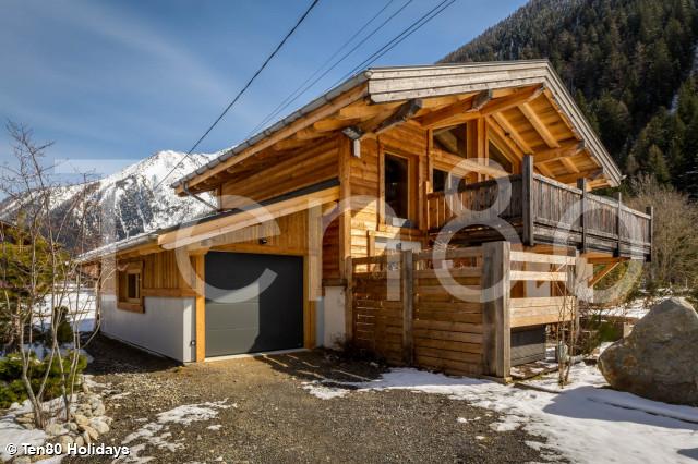 Chalet Noisette Mar23 Season 1500x1000 15