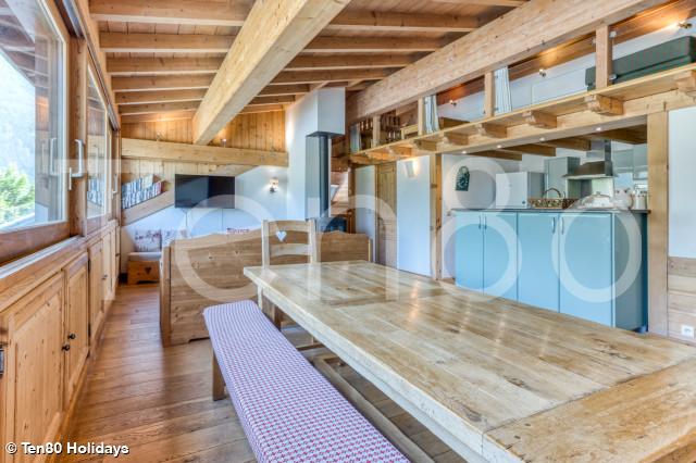 Apt LA FLEGERE   SEASON   1500x1000   Juin 25 2