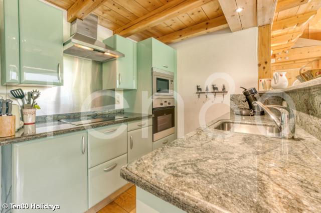 Apt LA FLEGERE   SEASON   1500x1000   Juin 25 9
