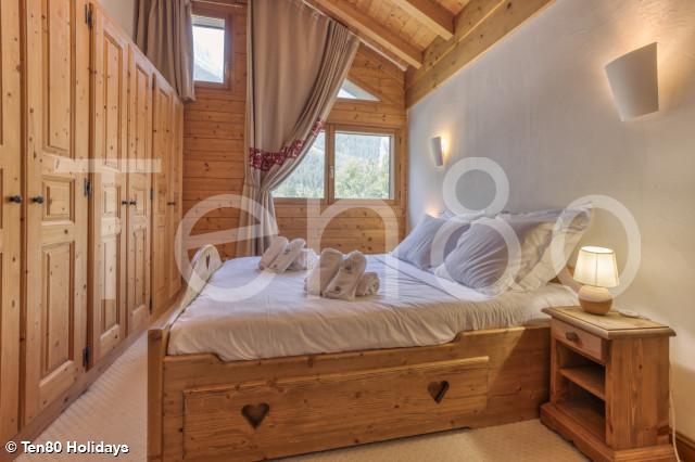 Apt LA FLEGERE   SEASON   1500x1000   Juin 25 12