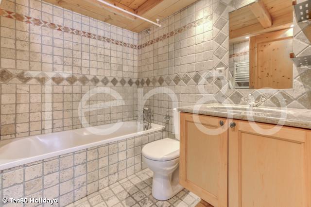Apt LA FLEGERE   SEASON   1500x1000   Juin 25 15