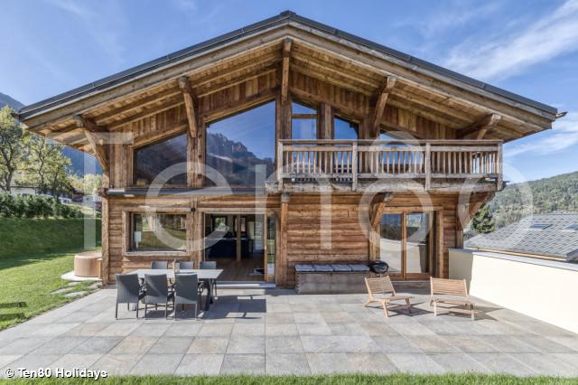 Chalet Petit Bechard Season 1500x1000 42