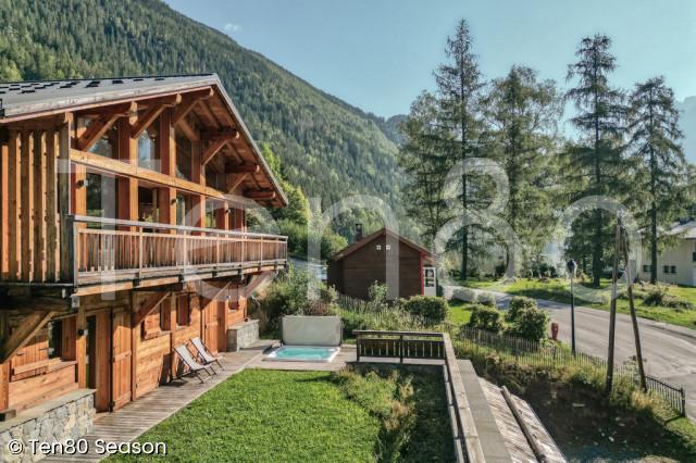 Chalet Hupa_Ten80 Season