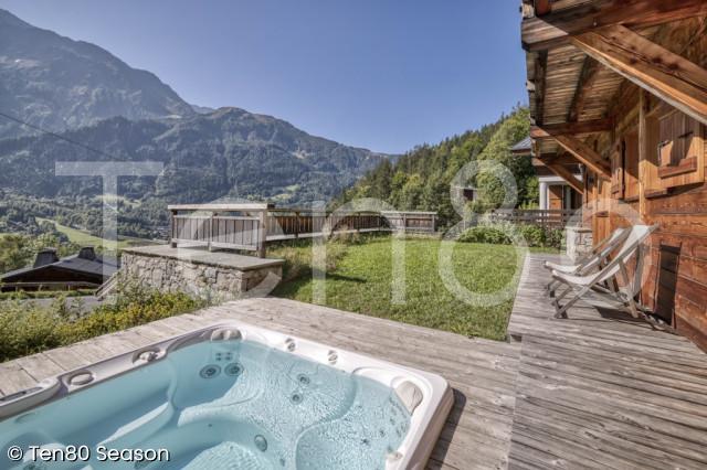 Chalet Hupa_Ten80 Season